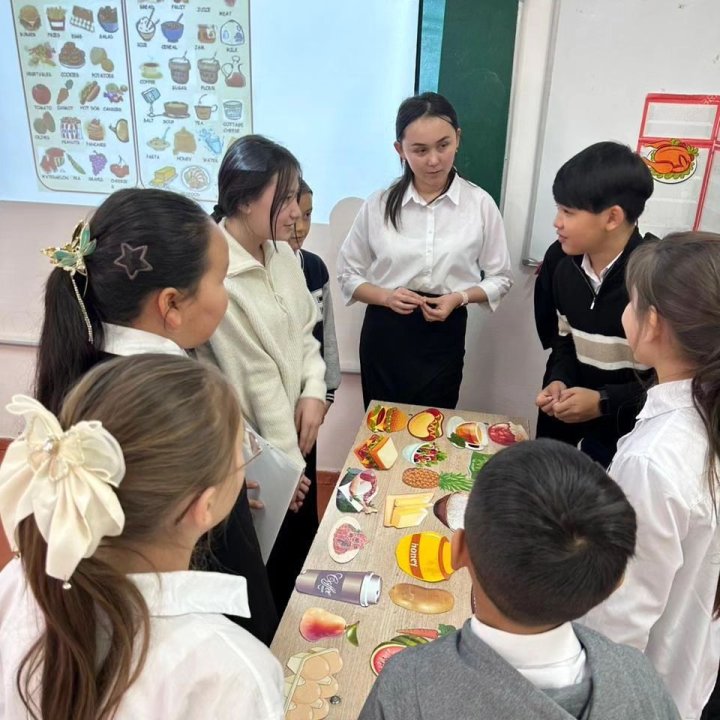 6 “А” сыныбында “Countable and uncountable” тақырыбында ашық сабақ өткізілді.